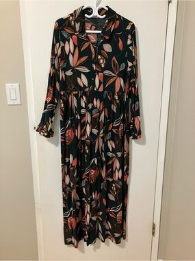 Floral Leaf Print Long Sleeve Collared Maxi Dress - Deep Green w/ floral pattern